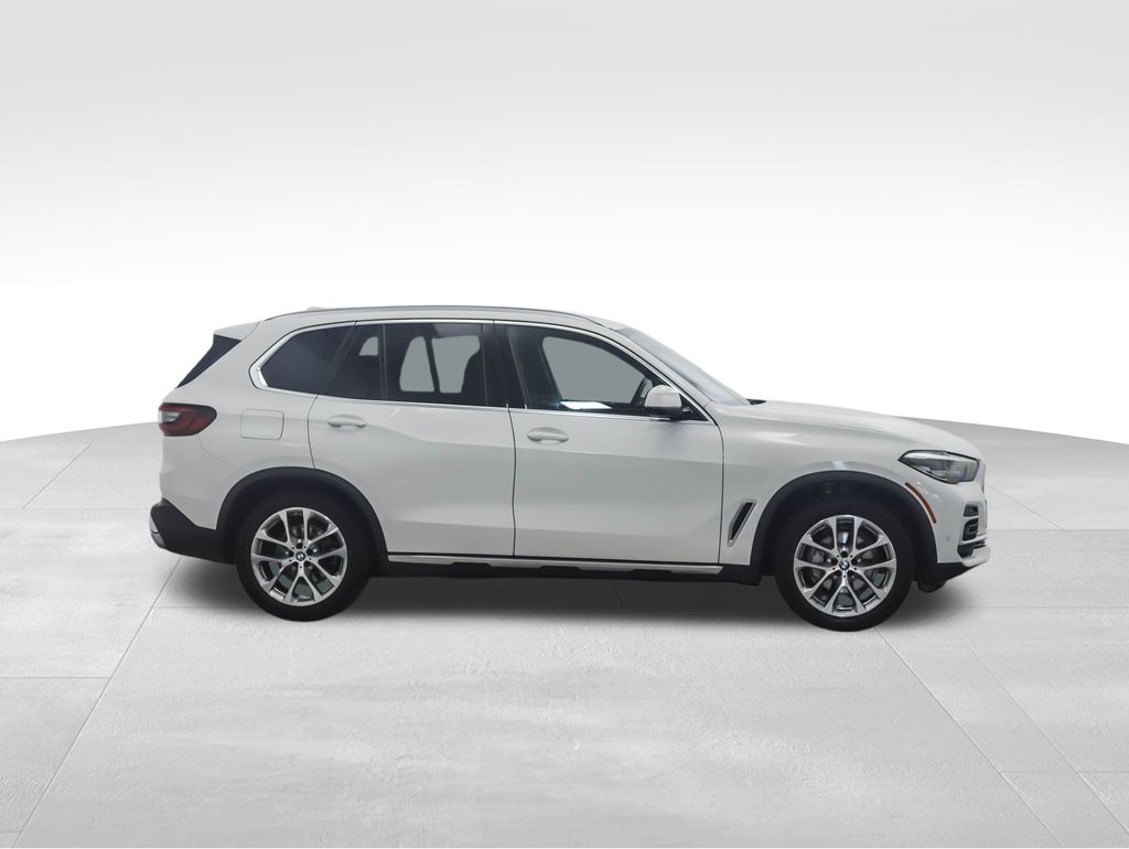 Thumbnail: 2023 BMW X5 - 6