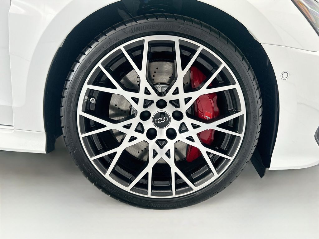 Thumbnail: 2026 Audi RS 3 - 31