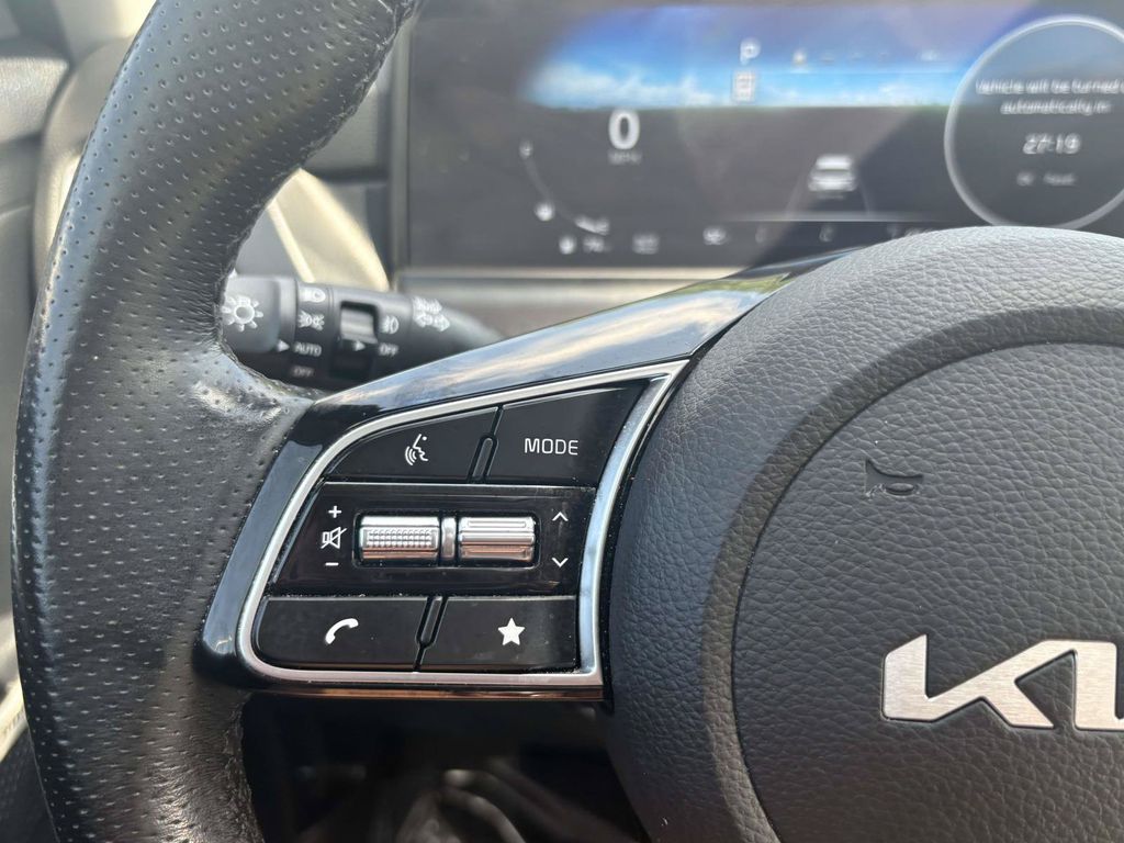 Used 2024 Blue Kia SX image 24