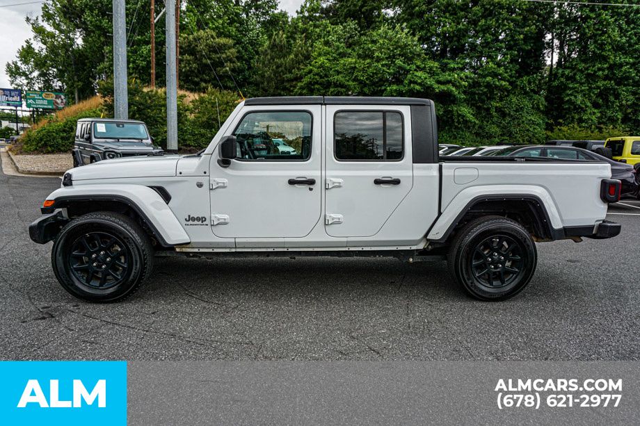 Used 2023 White Jeep Overland image 6
