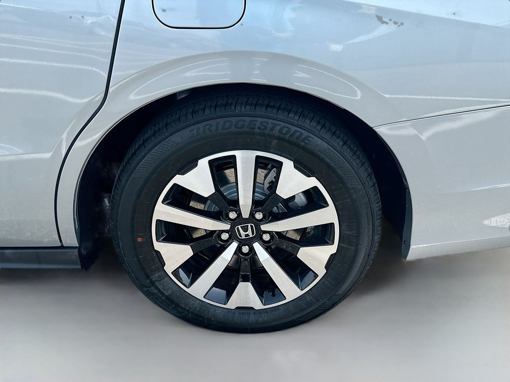 2025 Honda Odyssey EX-L 22