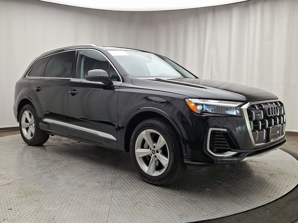 Thumbnail: 2025 Audi Q7 - 3