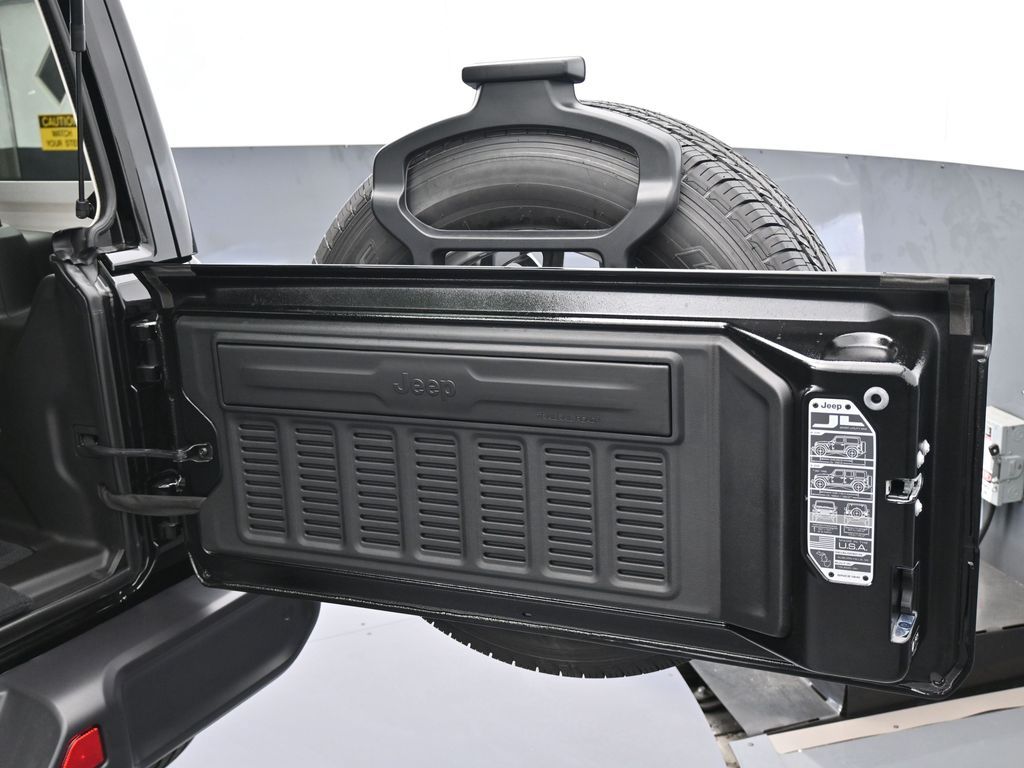 New 2025 Black Clearcoat Jeep Sahara image 36