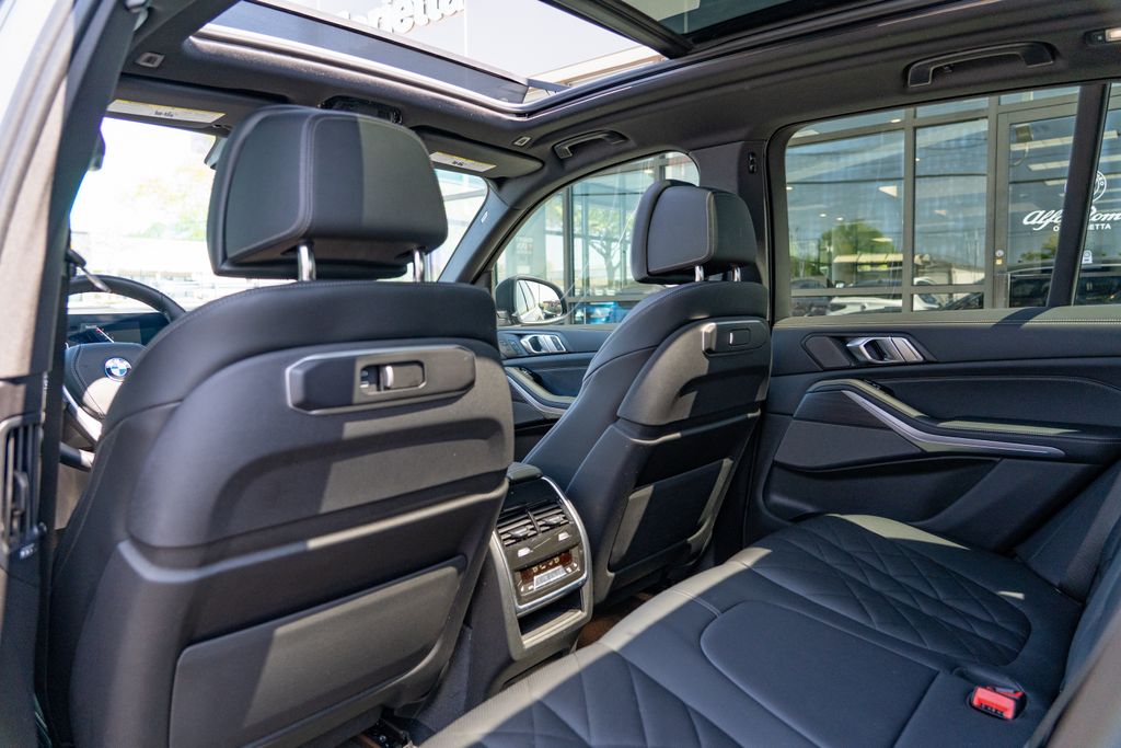 2024 BMW X5 xDrive50e photo