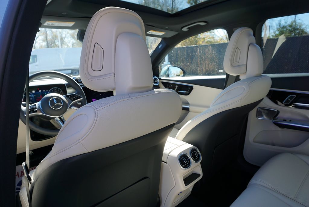 Thumbnail: 2026 Mercedes-Benz GLC - 15