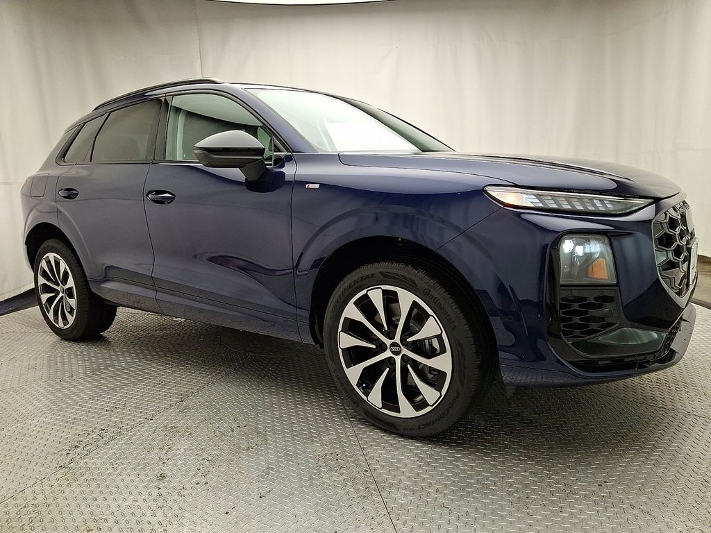 Thumbnail: 2026 Audi Q3 - 2
