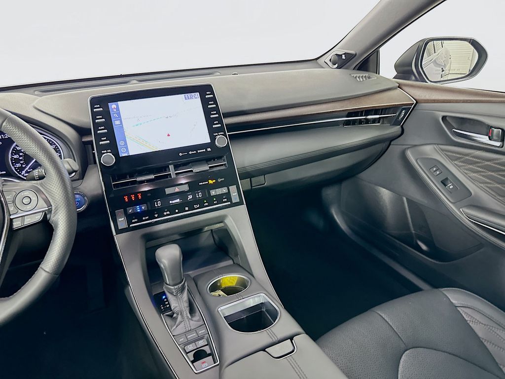 Thumbnail: 2021 Toyota Avalon - 24