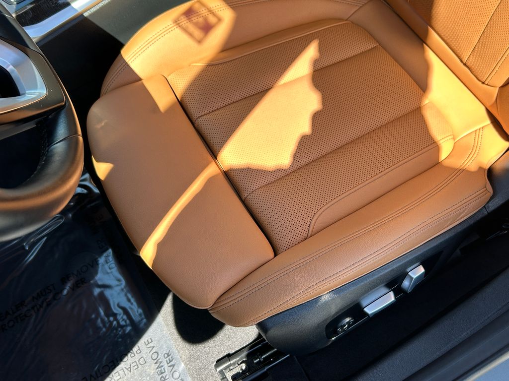 Thumbnail: 2023 BMW i4 - 15