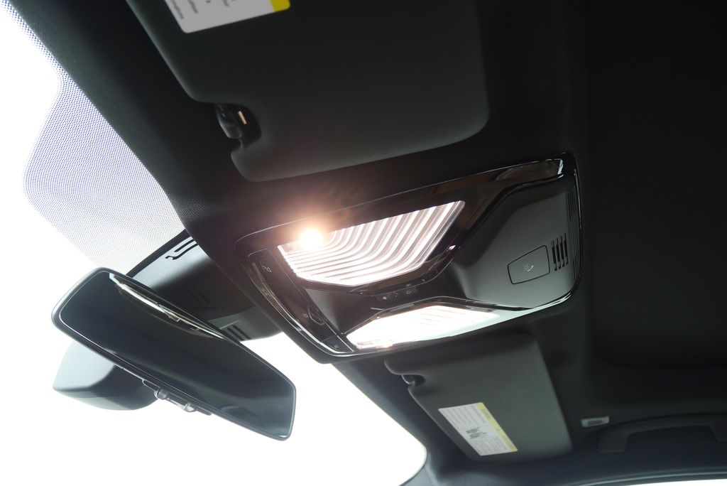 Thumbnail: 2026 BMW 3 Series - 19