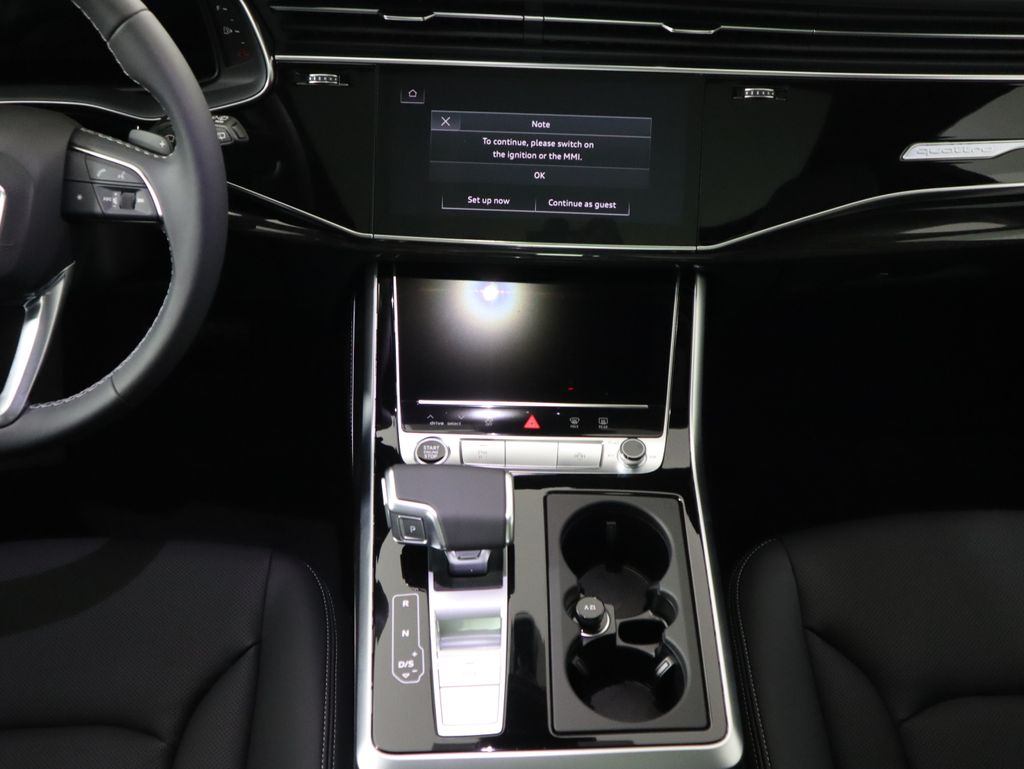 Thumbnail: 2026 Audi Q7 - 14