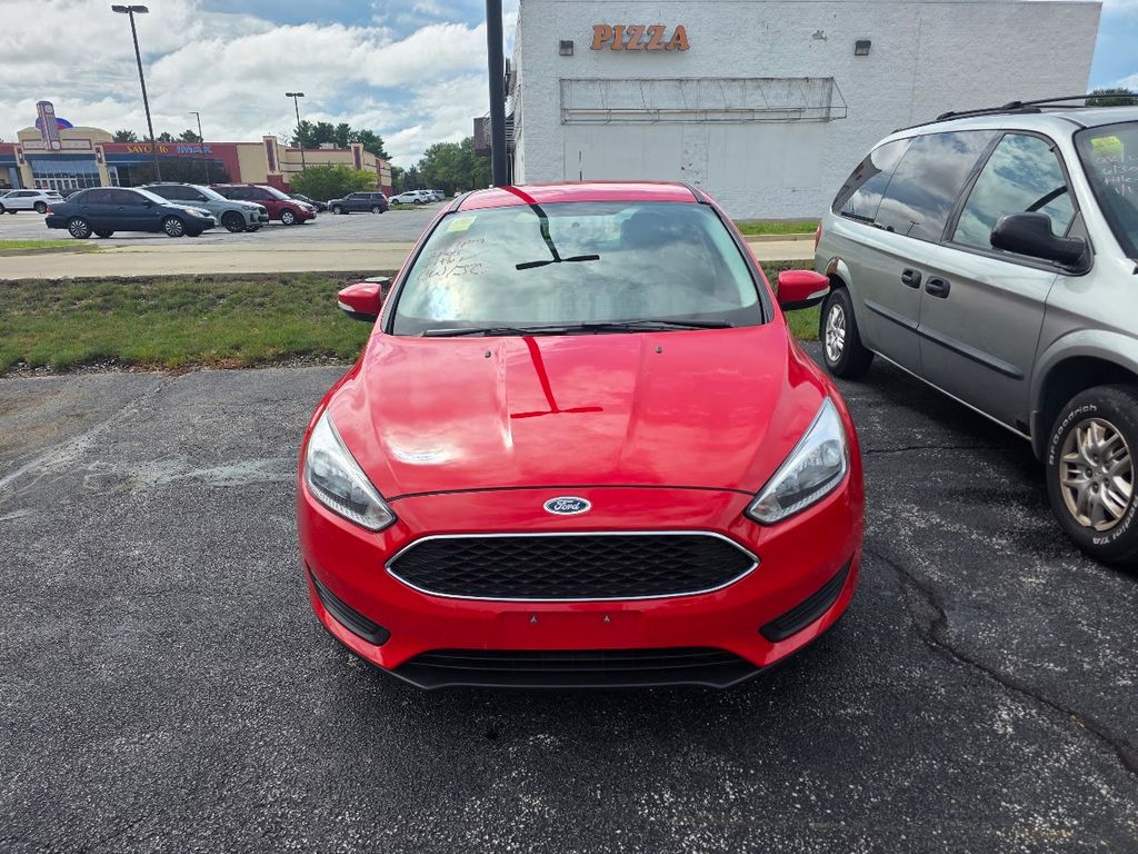 Race Red 2016 Ford Focus Hatchback Front-Wheel Drive Automatic