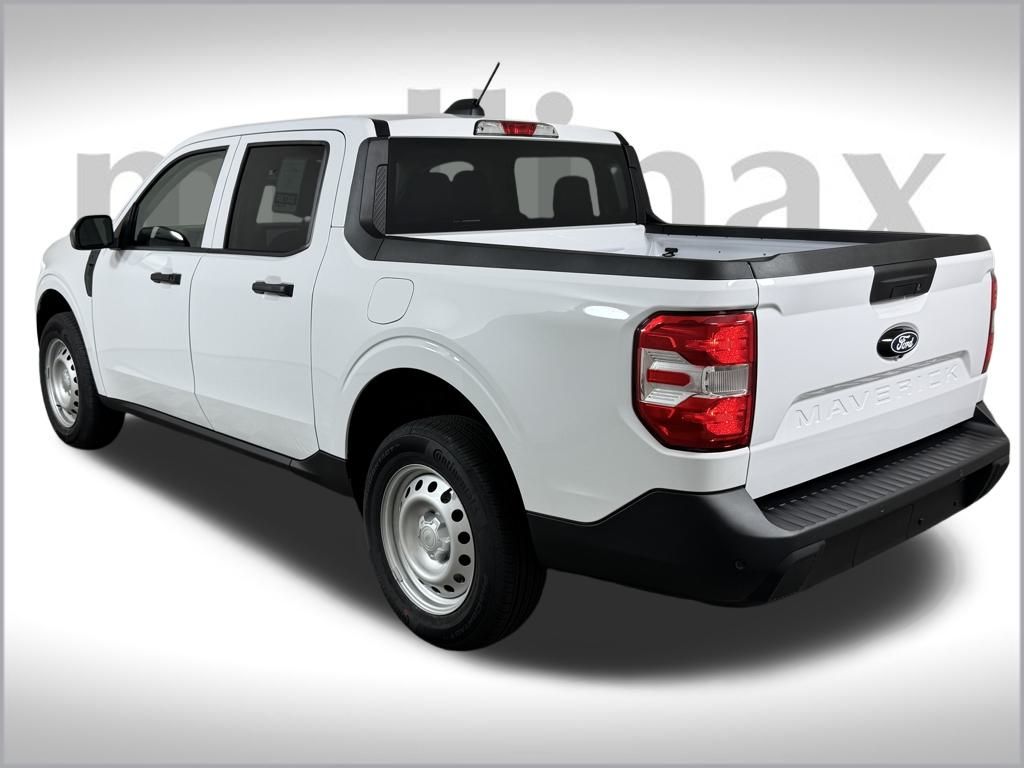 2025 Ford Maverick XL photo 3