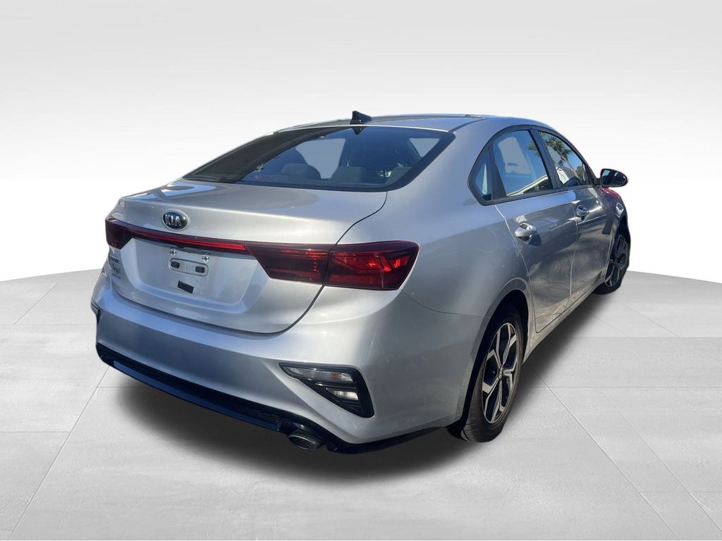 2021 Kia Forte LXS 2