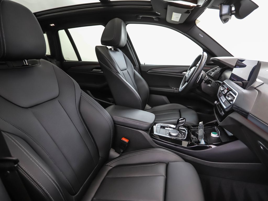 Thumbnail: 2024 BMW X3 - 31