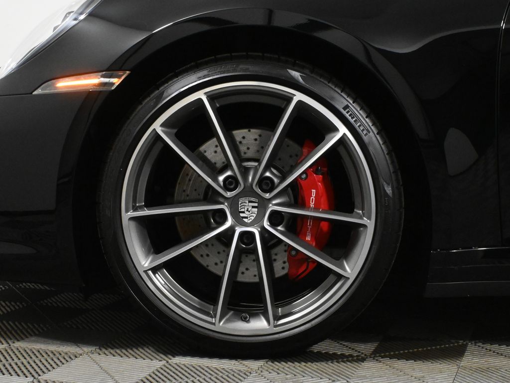 2020 Porsche 911 Carrera S 13