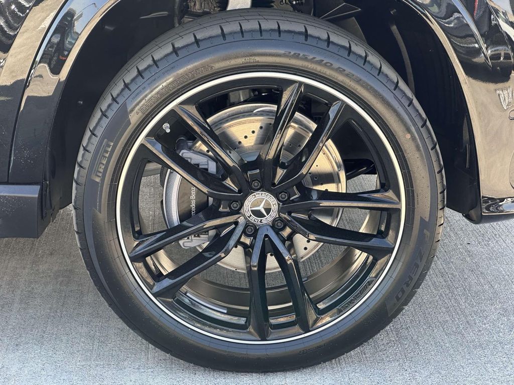 2025 Mercedes-Benz GLS 450 4MATIC 7