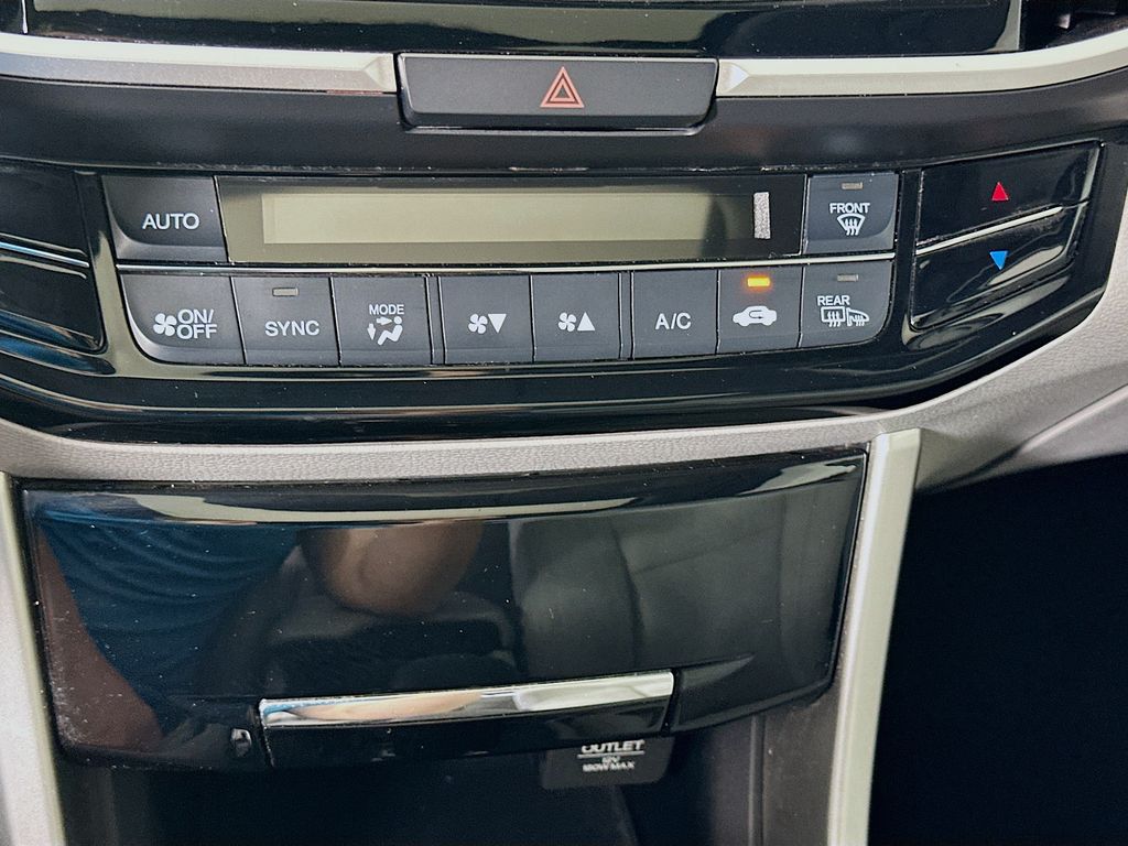 Thumbnail: 2017 Honda Accord - 15