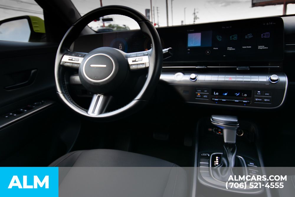 2024 Hyundai Kona SEL photo 16