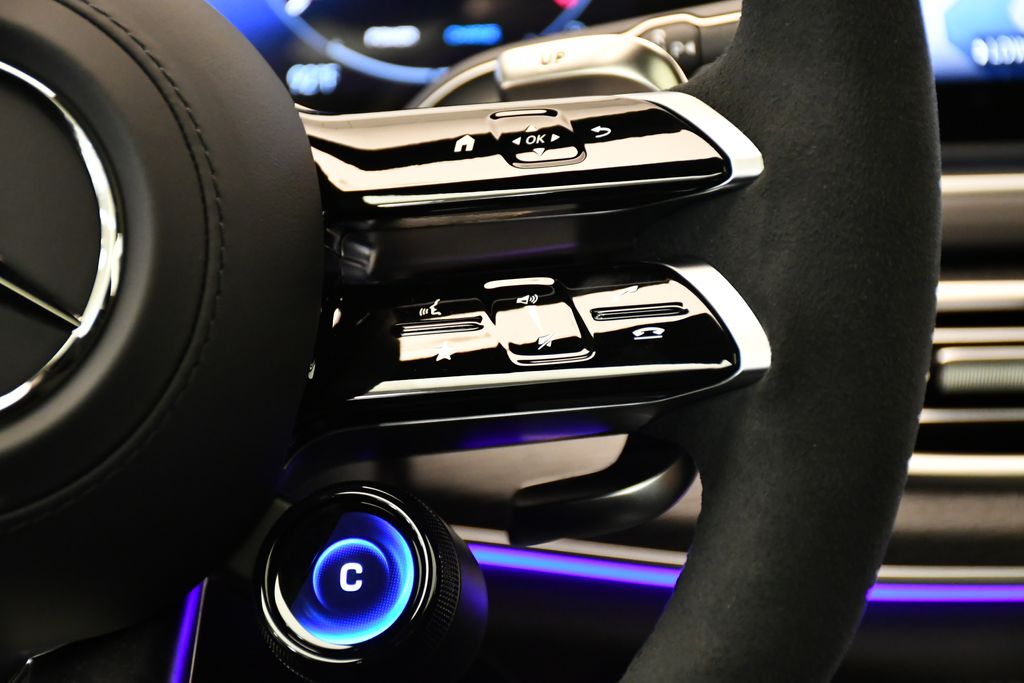 Thumbnail: 2025 Mercedes-Benz GLE - 25