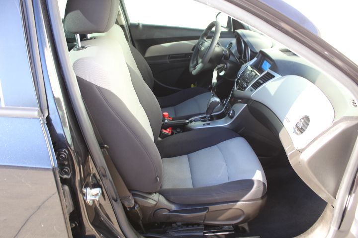 Used Car 2013 Chevrolet Cruze  Ls For Sale Under $10,000 In Georgetown, Texas