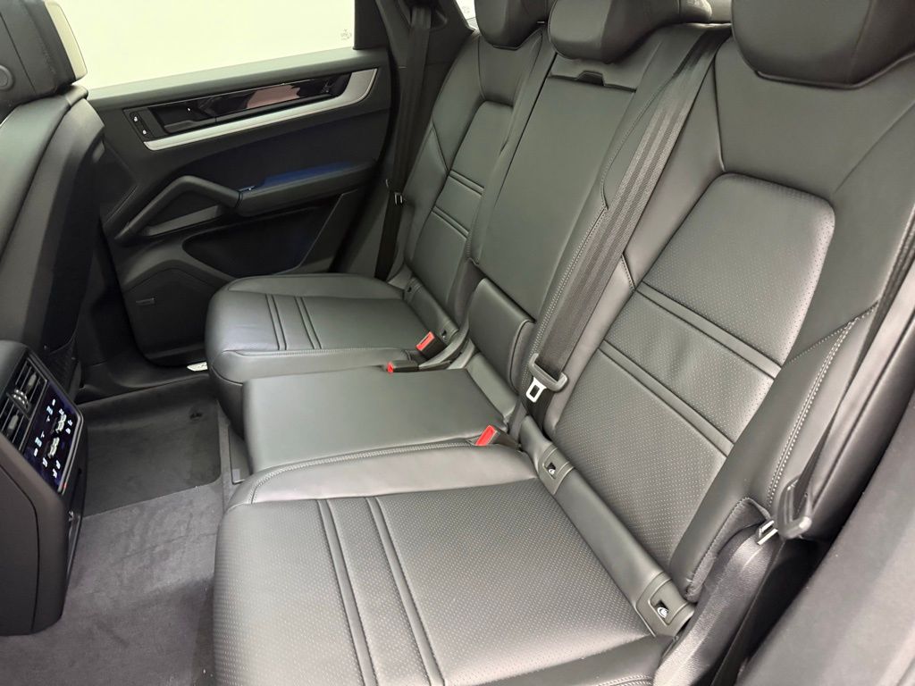 Thumbnail: 2026 Porsche  - 23