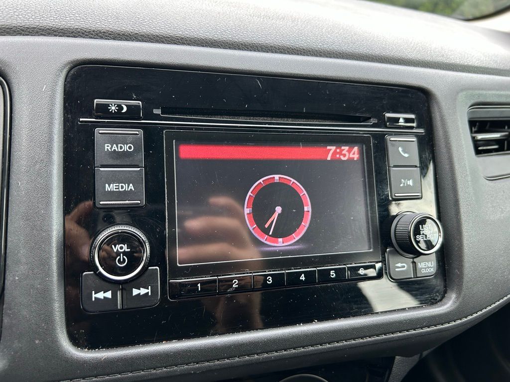 2022 Honda HR-V LX 23