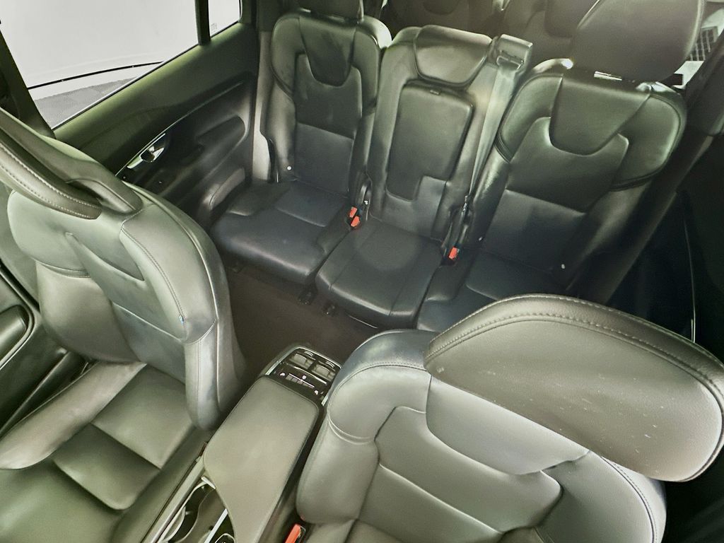 Thumbnail: 2020 Volvo XC90 - 22