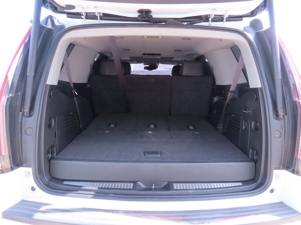 Thumbnail: 2016 Cadillac Escalade - 12