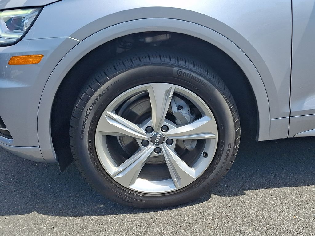 Thumbnail: 2020 Audi Q5 - 8