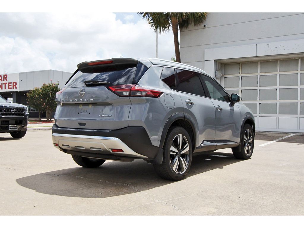 2022 Nissan Rogue Platinum - 3