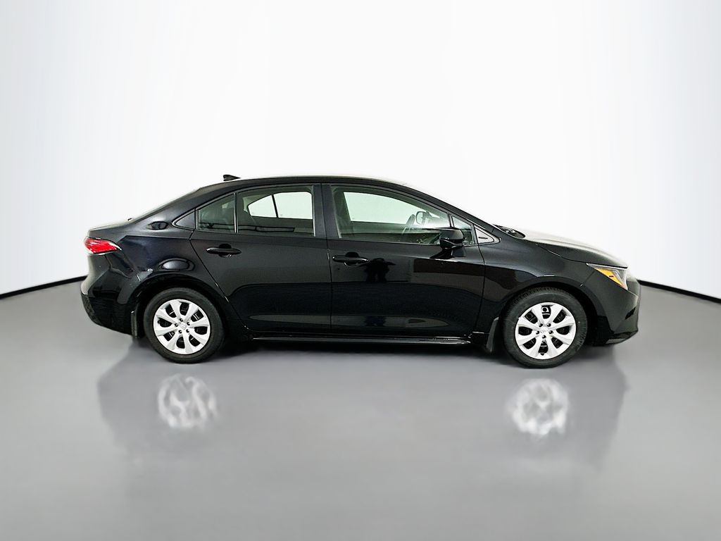 Thumbnail: 2025 Toyota Corolla - 4