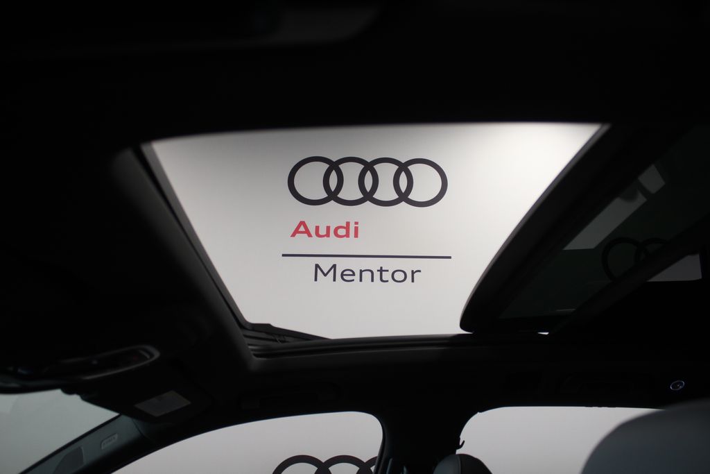 Thumbnail: 2020 Audi Q7 - 10