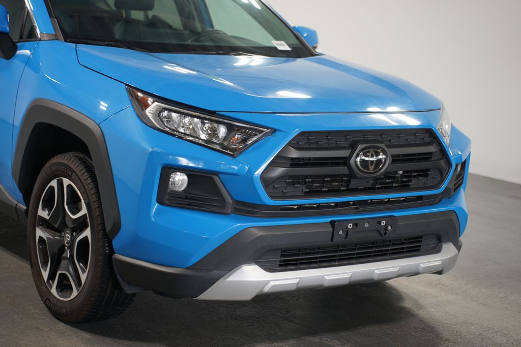 Thumbnail: 2021 Toyota RAV4 - 4