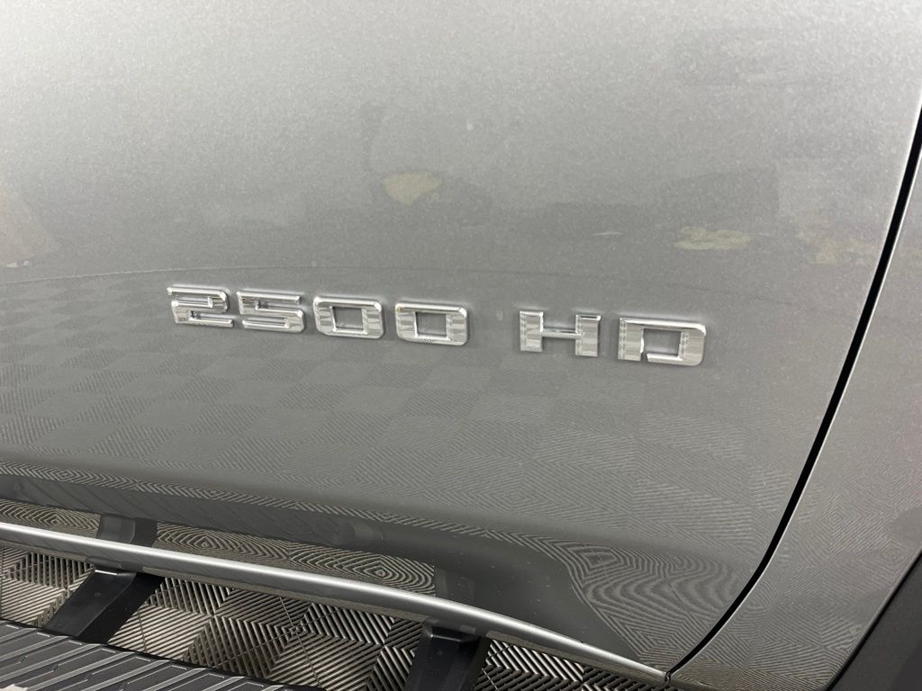 Thumbnail: 2026 Chevrolet Silverado 2500 - 8