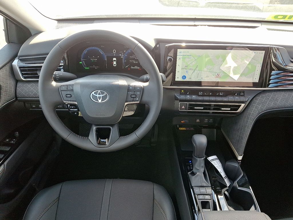 Thumbnail: 2025 Toyota Camry - 11