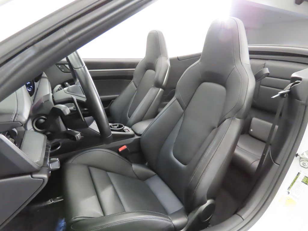 Thumbnail: 2022 Porsche 911 - 5