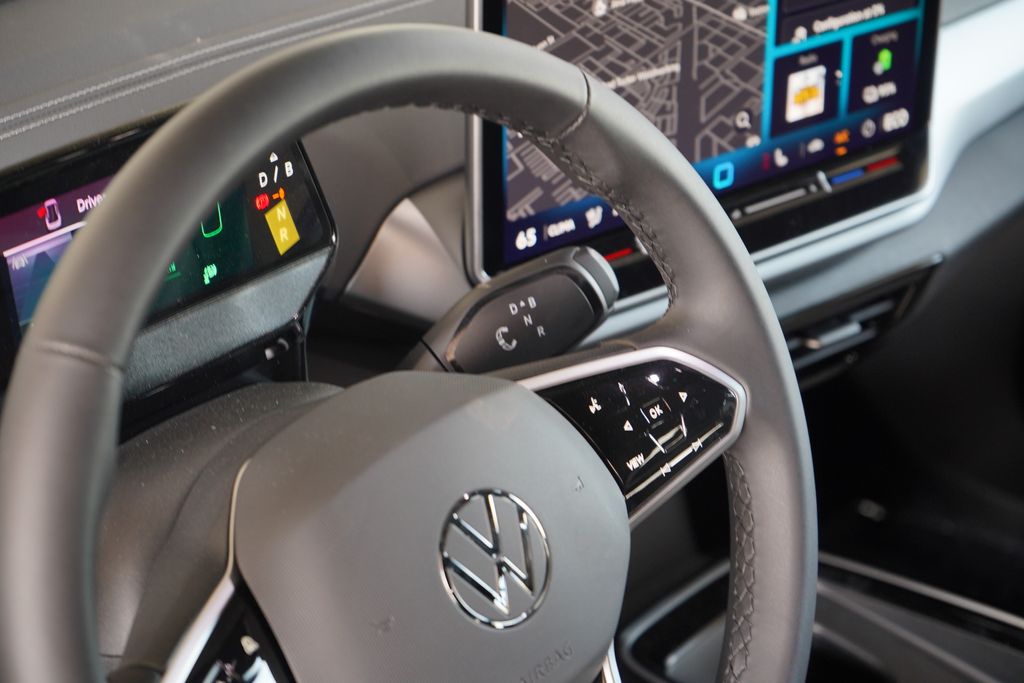 2025 Volkswagen ID.4 Pro 9