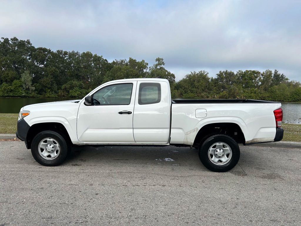 Thumbnail: 2017 Toyota Tacoma - 2