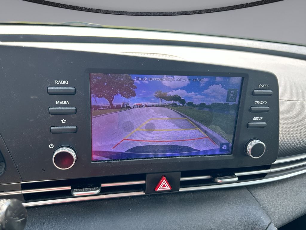 Thumbnail: 2021 Hyundai Elantra - 21