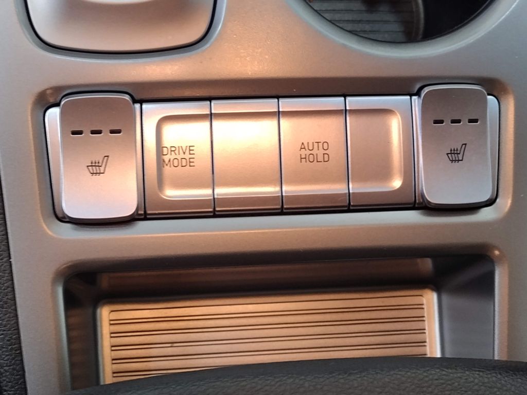 2023 Hyundai Kona Electric SE