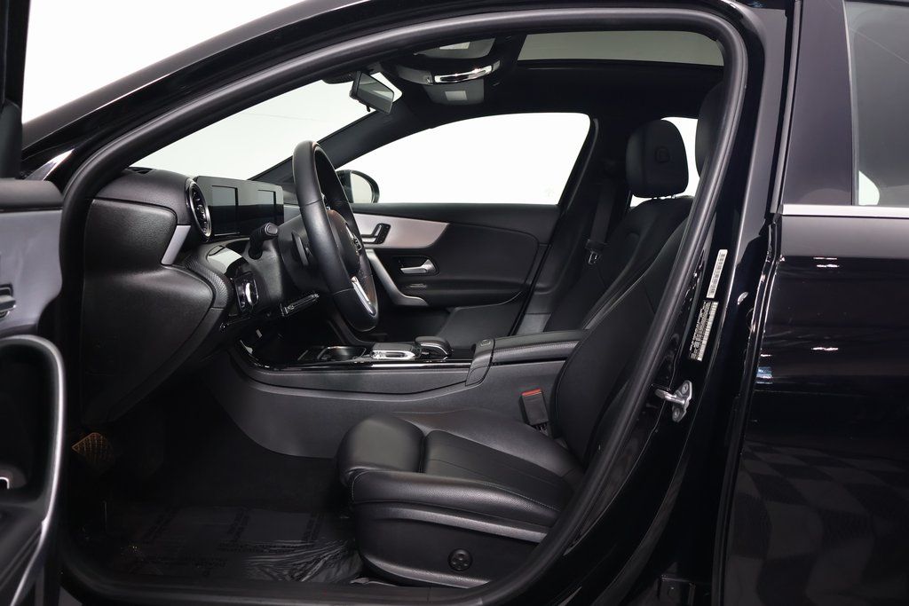 2019 Mercedes-Benz A-Class A 220 4MATIC 10