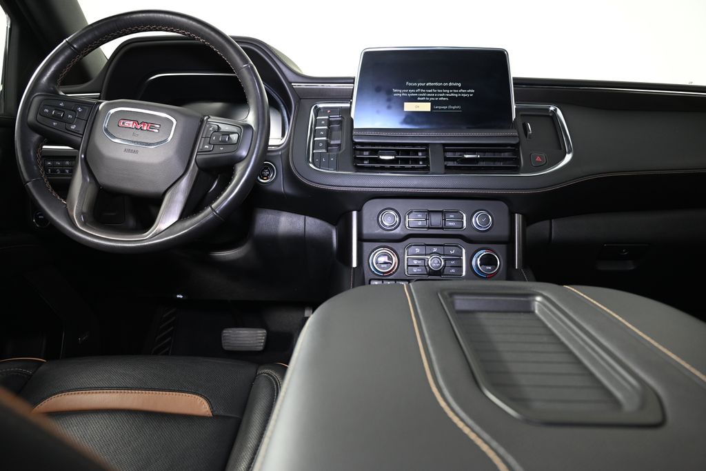 2023 GMC Yukon AT4 17