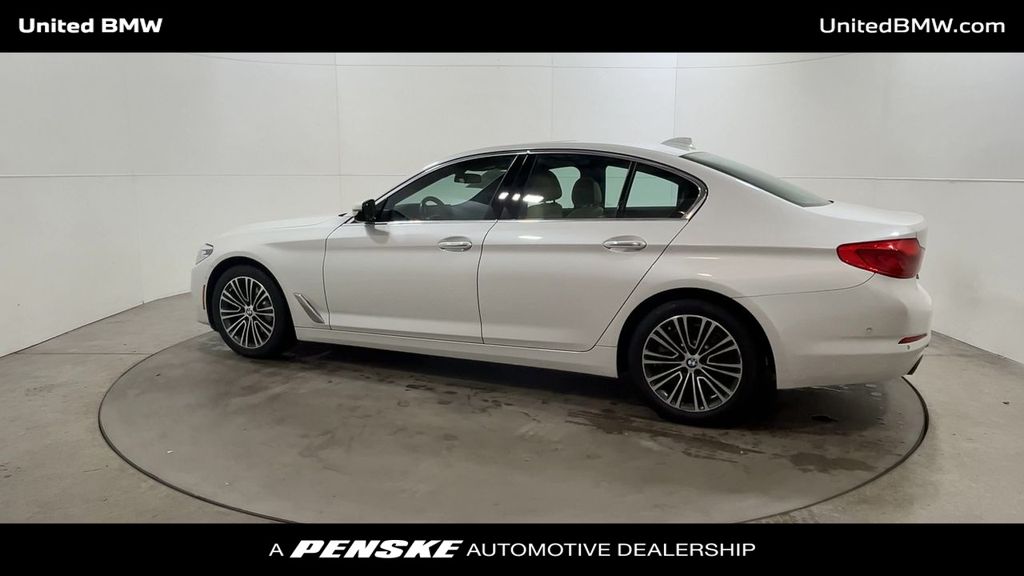 2018 BMW 5 Series 530i 6