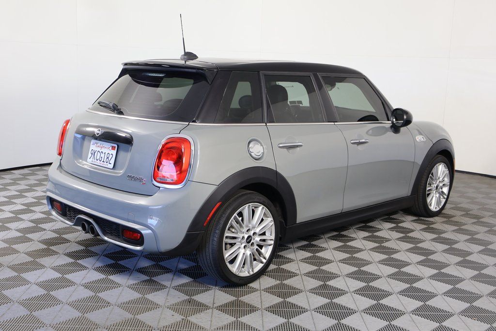 Thumbnail: 2019 MINI Cooper - 4