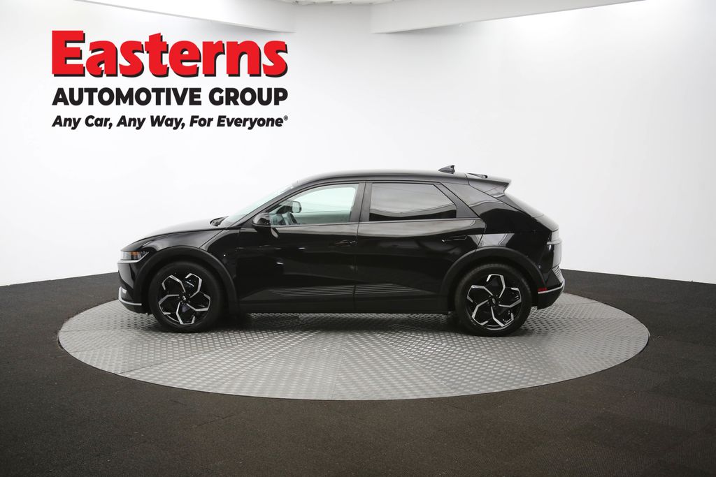 Used 2023 Black Hyundai SEL image 59