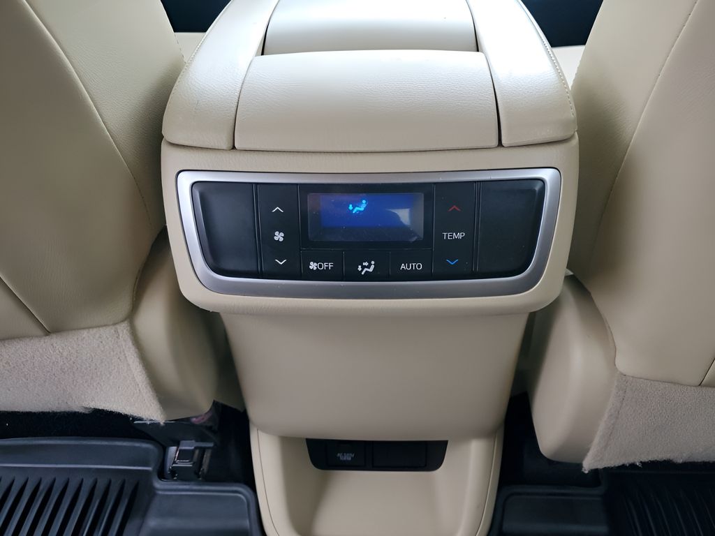 Used Car 2017 Toyota Highlander  Limited For Sale Under $25,000 In Austin, Texas