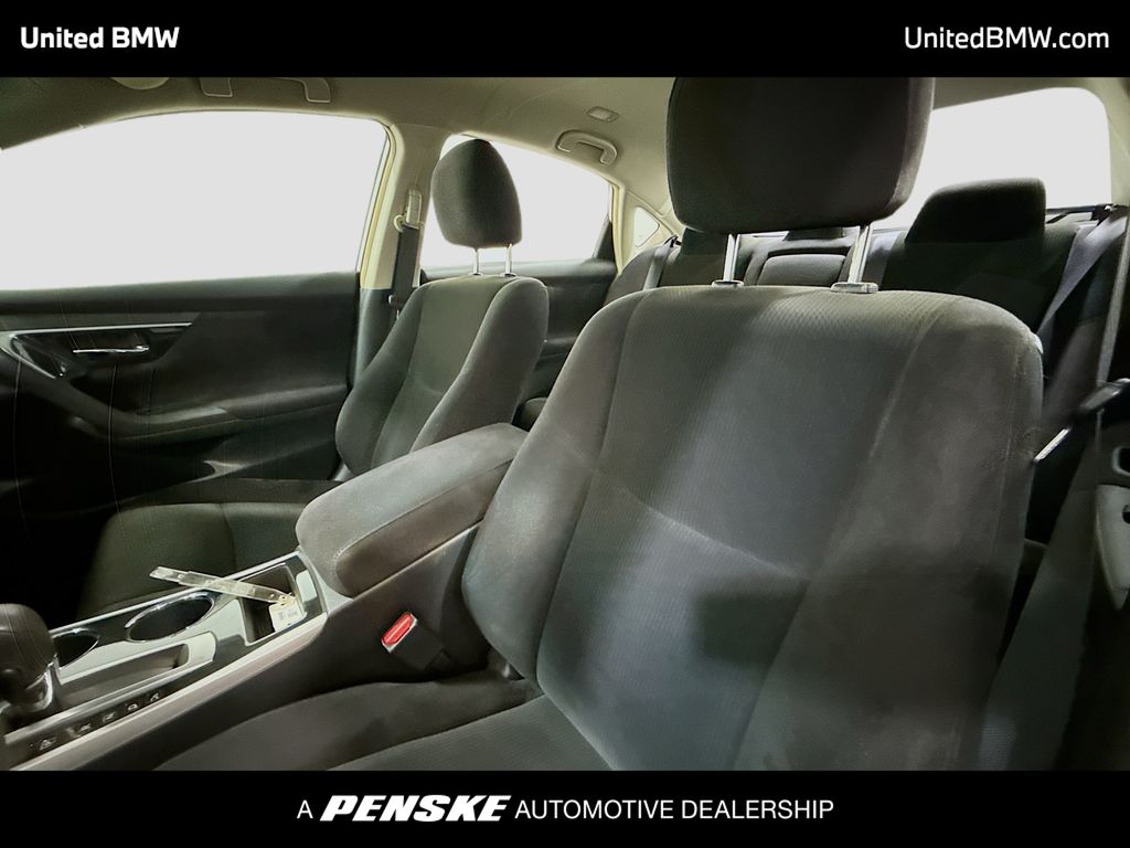 Thumbnail: 2013 Nissan Altima - 5