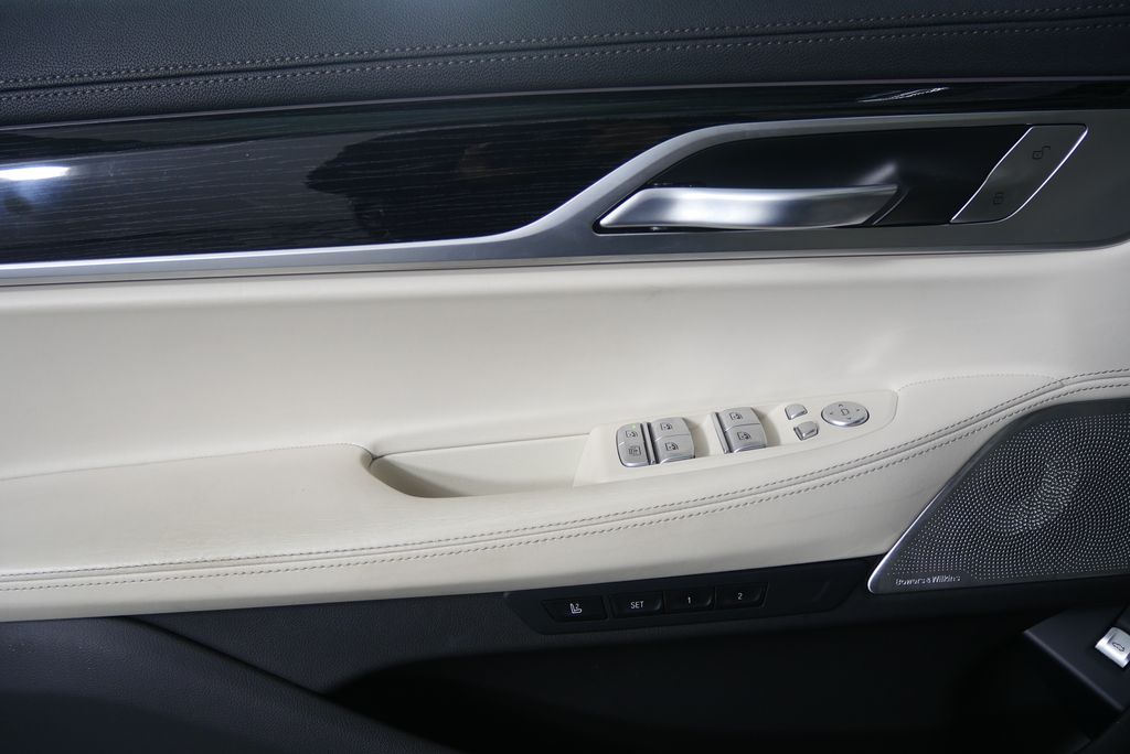 Thumbnail: 2022 BMW 7 Series - 9