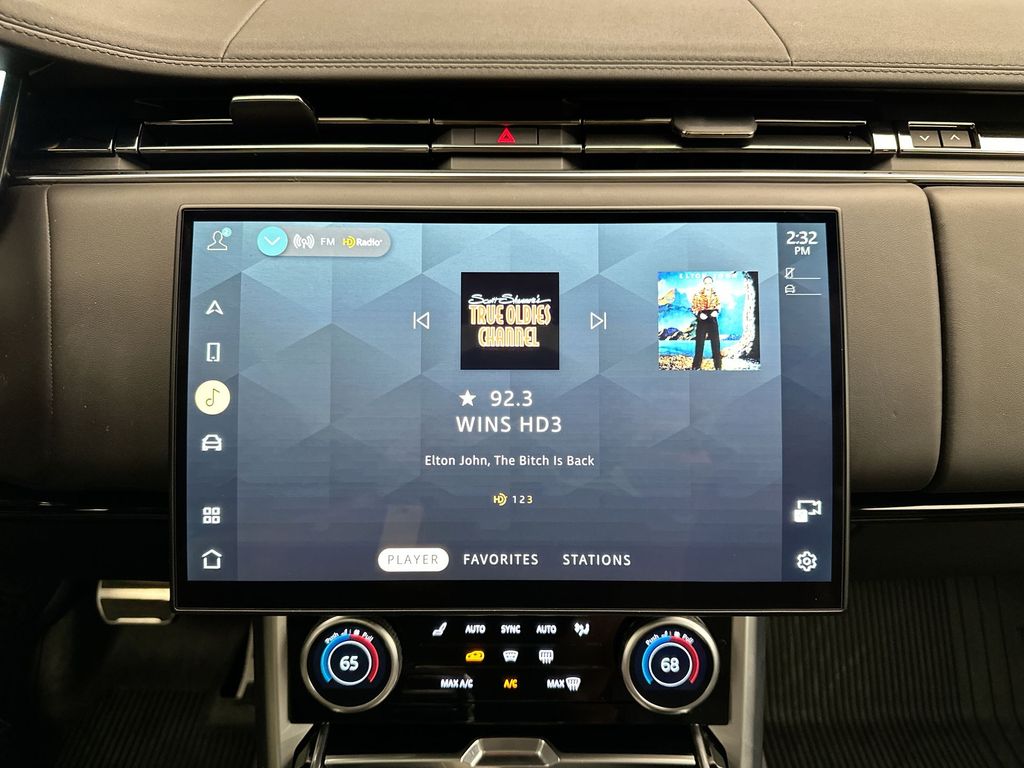 Thumbnail: 2023 Land Rover Range Rover - 15