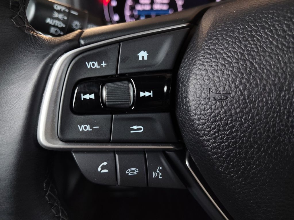 Used Car 2018 Honda Accord  Touring 2.0t For Sale Under $25,000 In Austin, Texas